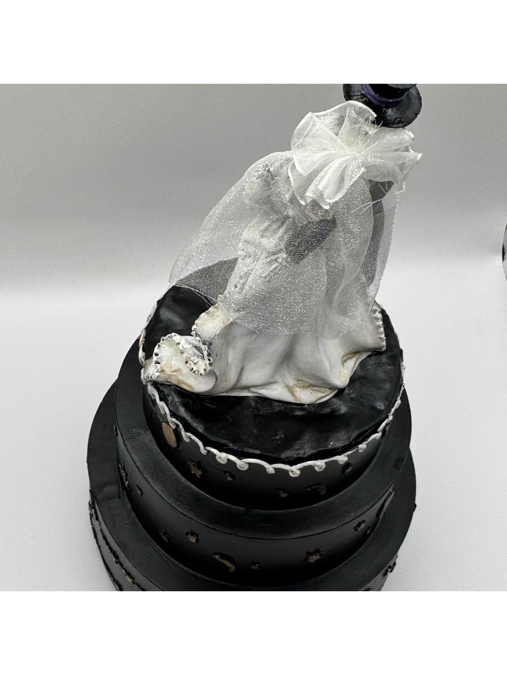 Ashland Halloween Midnight Moon Tabletop Skeleton Black Wedding Cake Decor 9" - Picture 6 of 7